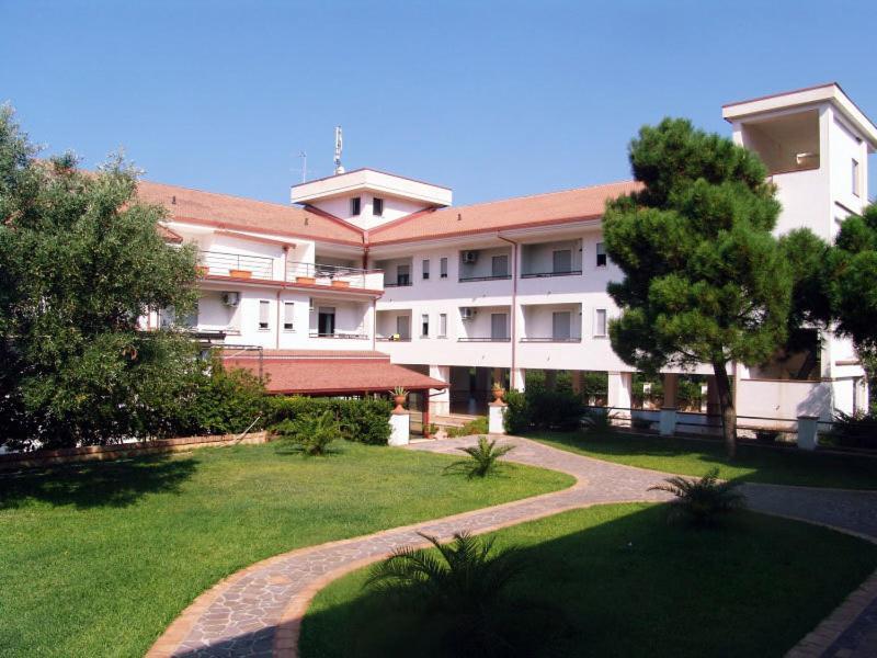 Hotel Gaudio 隆戈巴尔迪 外观 照片