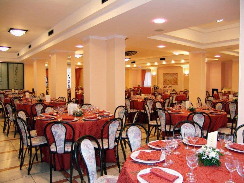 Hotel Gaudio 隆戈巴尔迪 外观 照片
